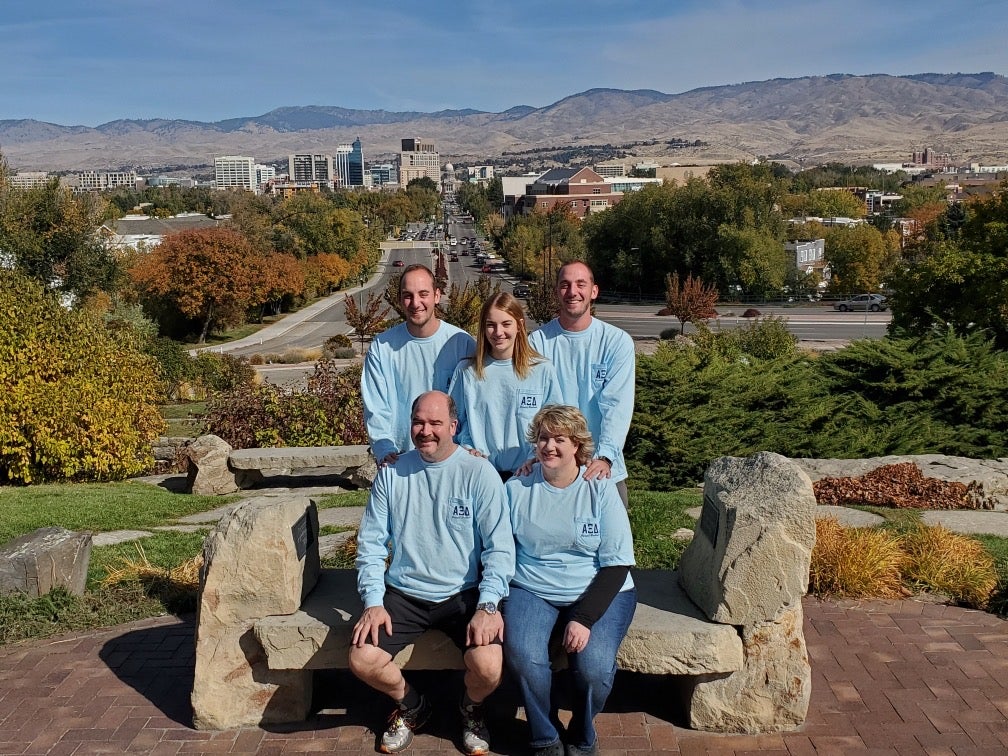 The Robertson Family Back left to right: Duncan, Alexis, Hunter Front left to right: Brian and Carol