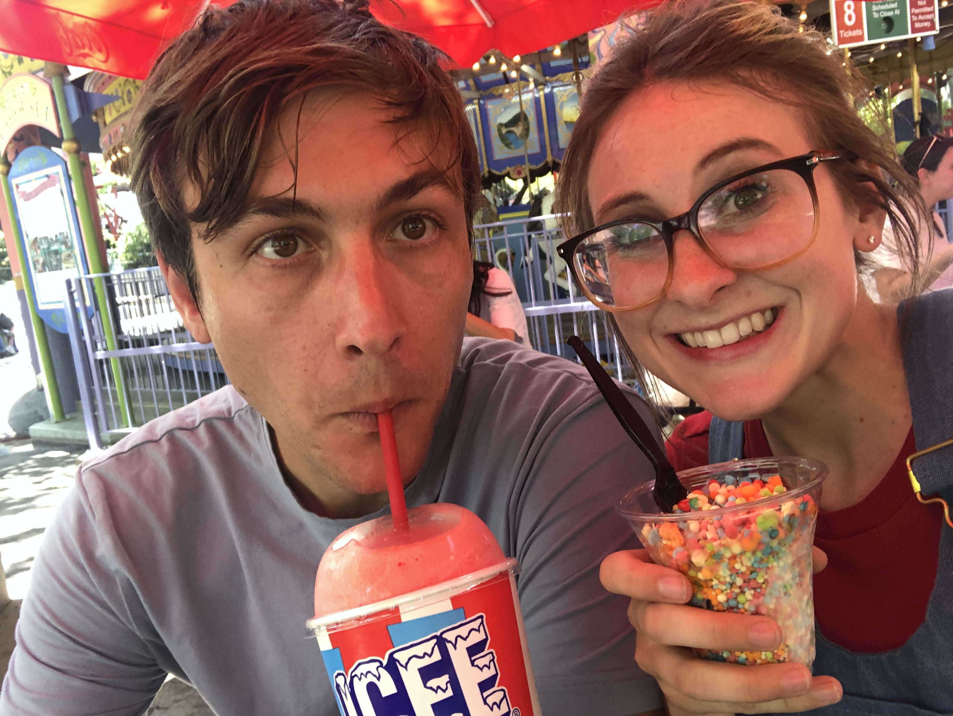 Photo of Maddelyn and her husband