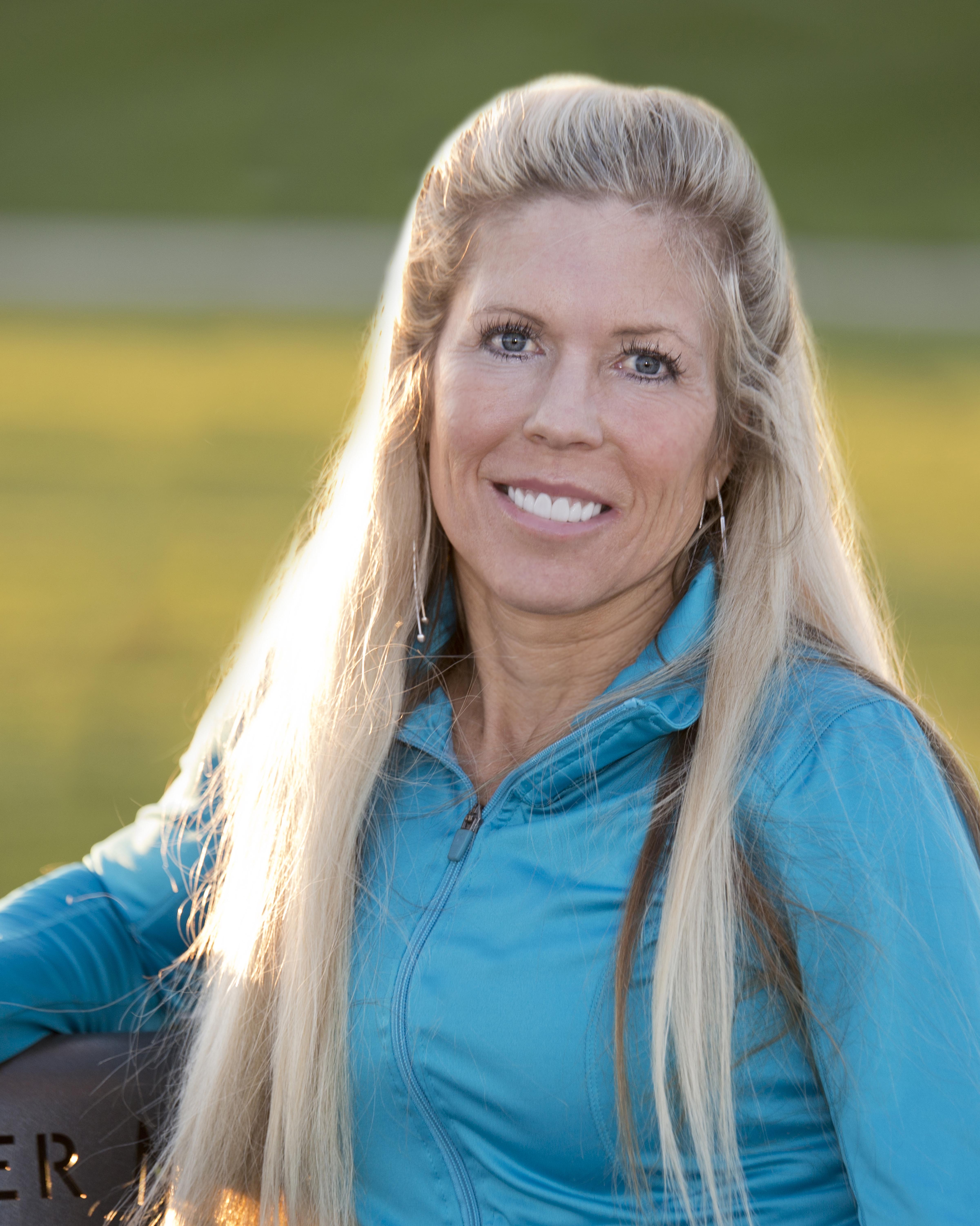 Sandy Dunn headshot
