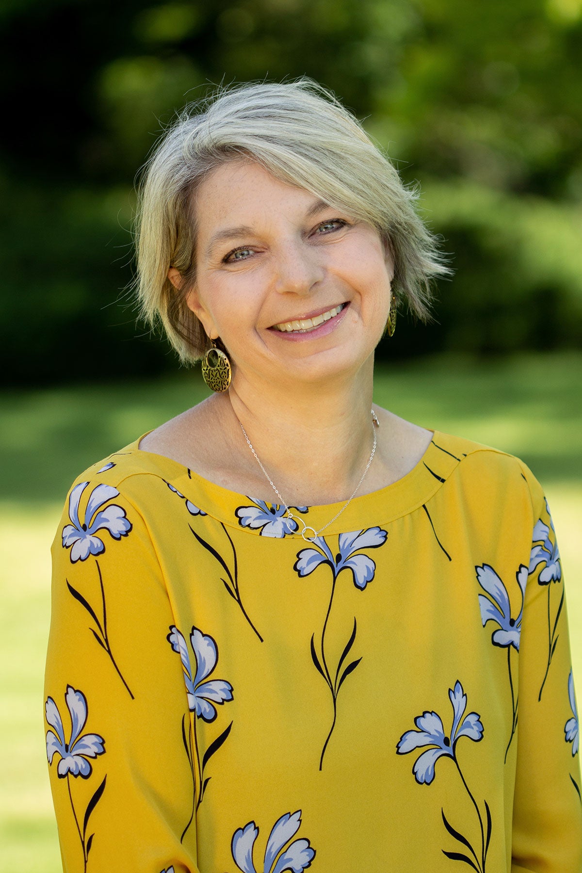 Corinna Provant-Robishaw headshot