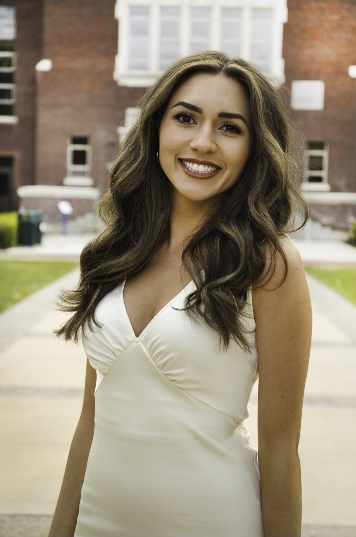 Zoë Hutchinson headshot