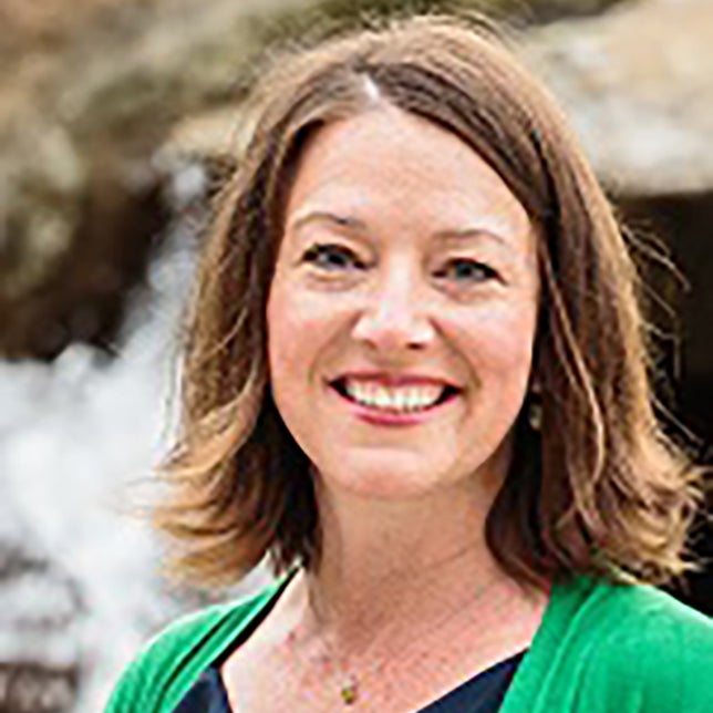 Tiffany Robb headshot