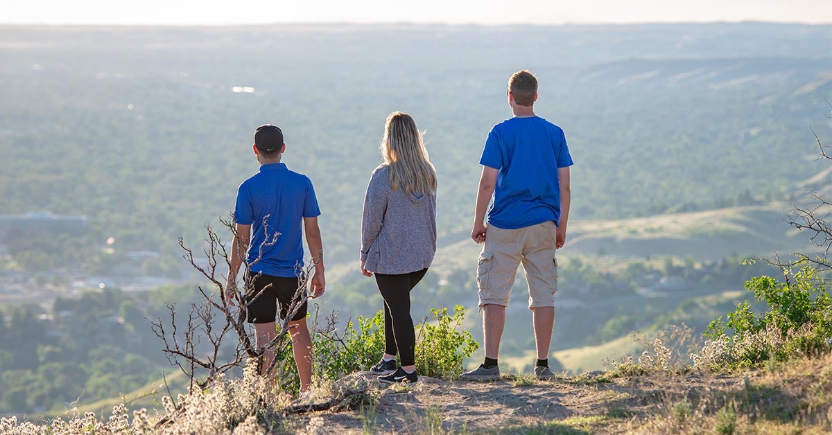 Boise State students looking out at the foothills