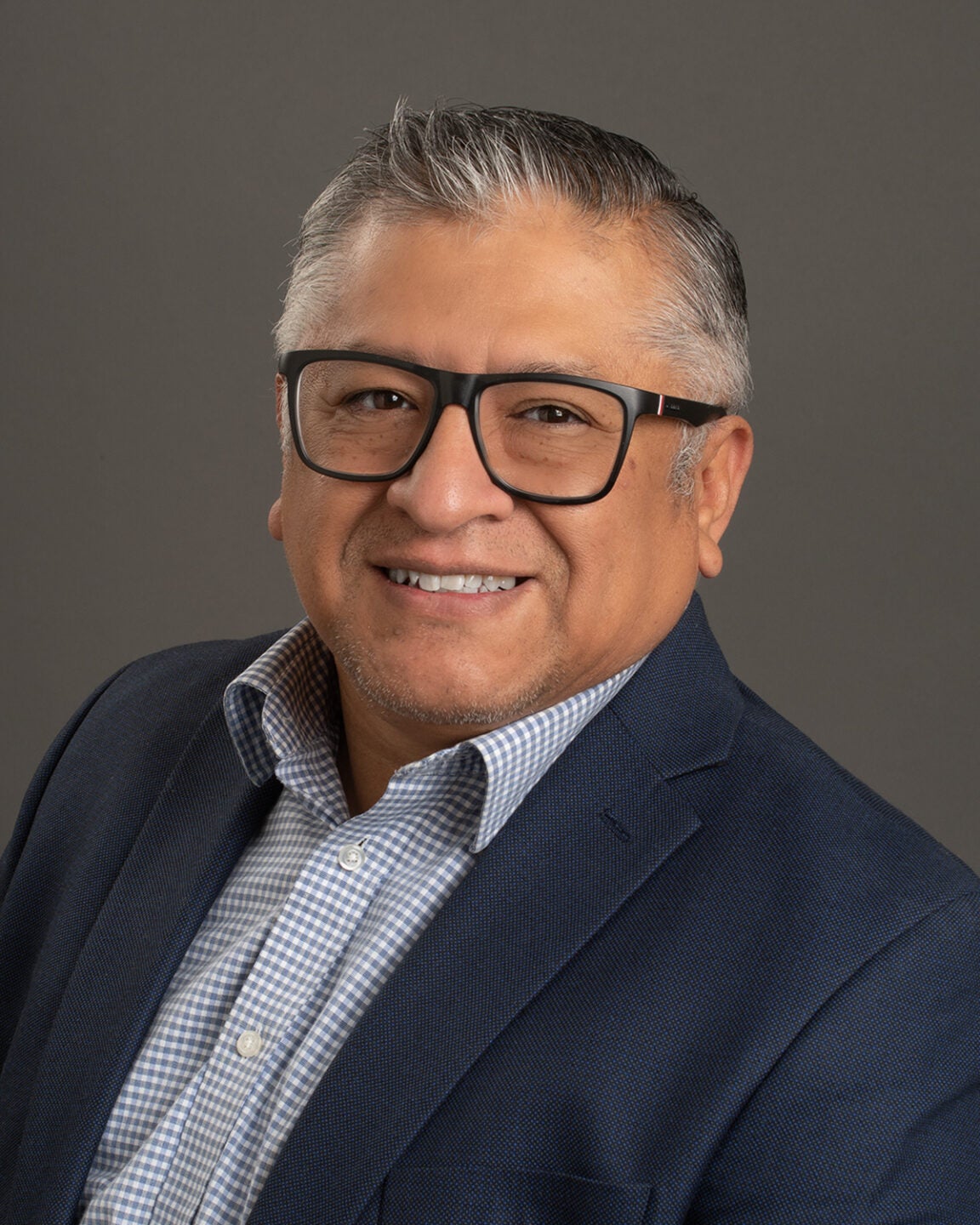 Jose Valles headshot
