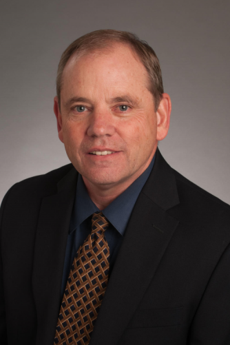 Dr. Shelton Woods headshot
