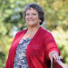 Vicki Budd headshot