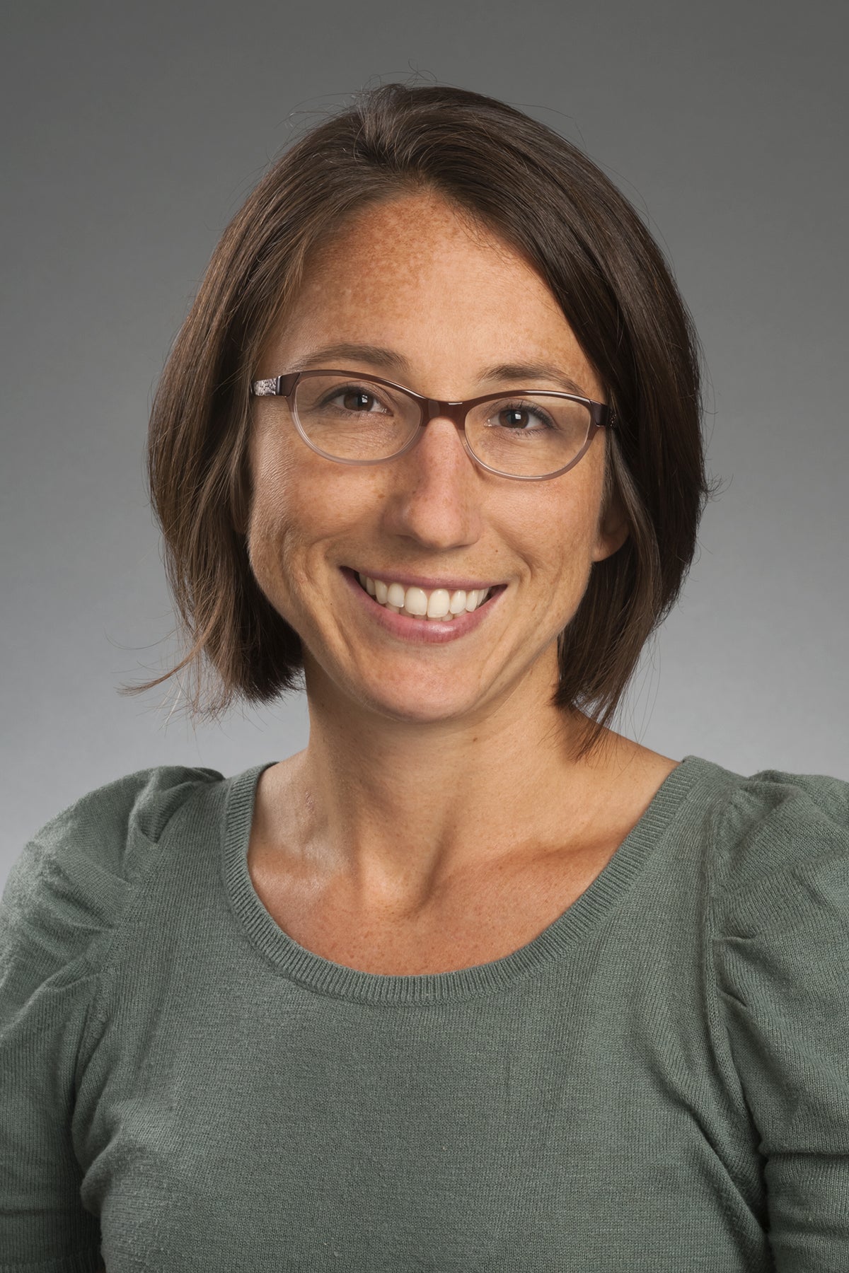 Sarah Paradis headshot