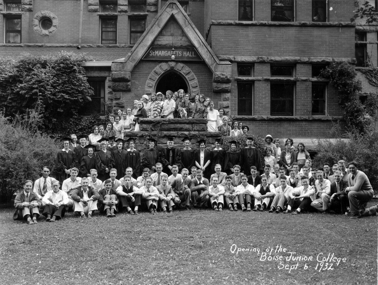 Students in front of St. Margaret's Hall