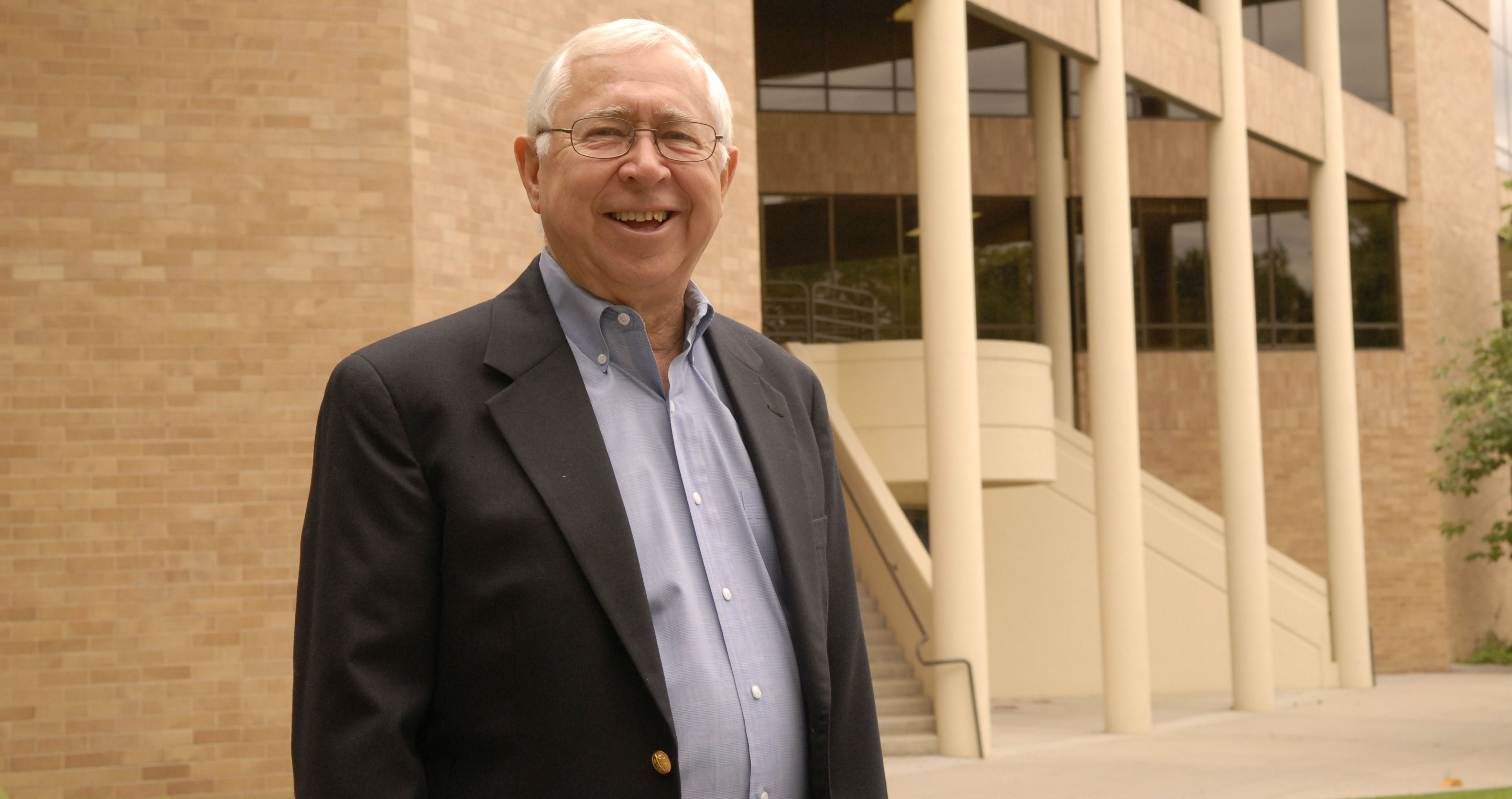 Photo of Bob Sims.