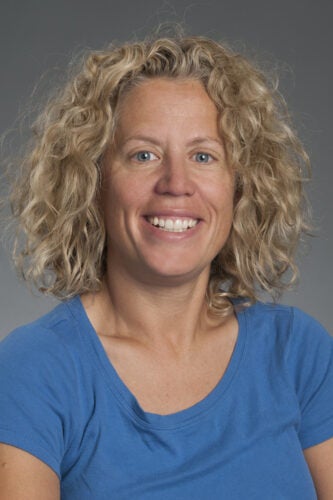 Photo portrait of Monica Hubbard