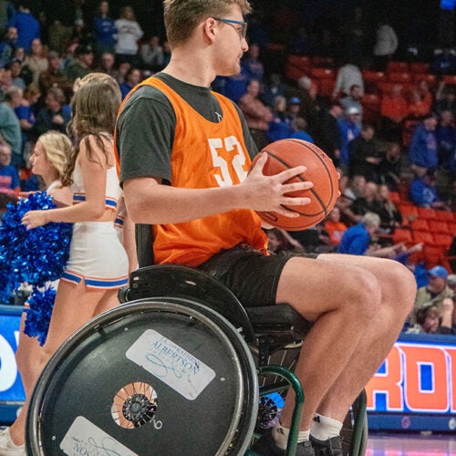 boise state basketball player in wheelchair