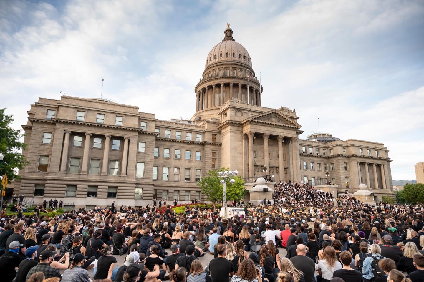 Crowd in front of the Idaho State Capital building for a candle light vigil.