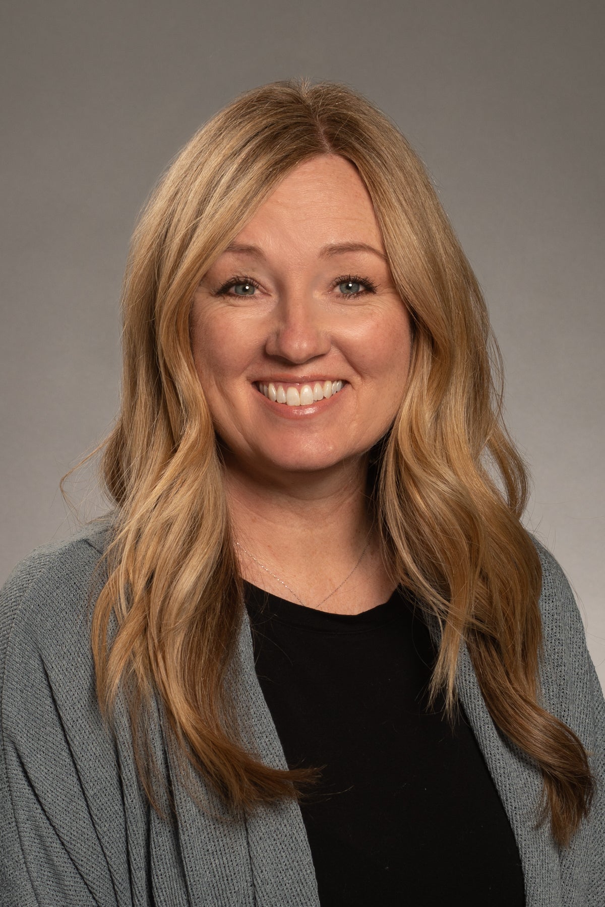 Sara Whiles headshot