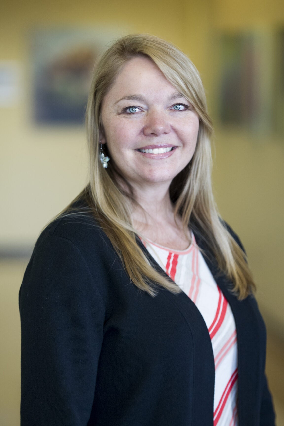 Sandi Gregory headshot