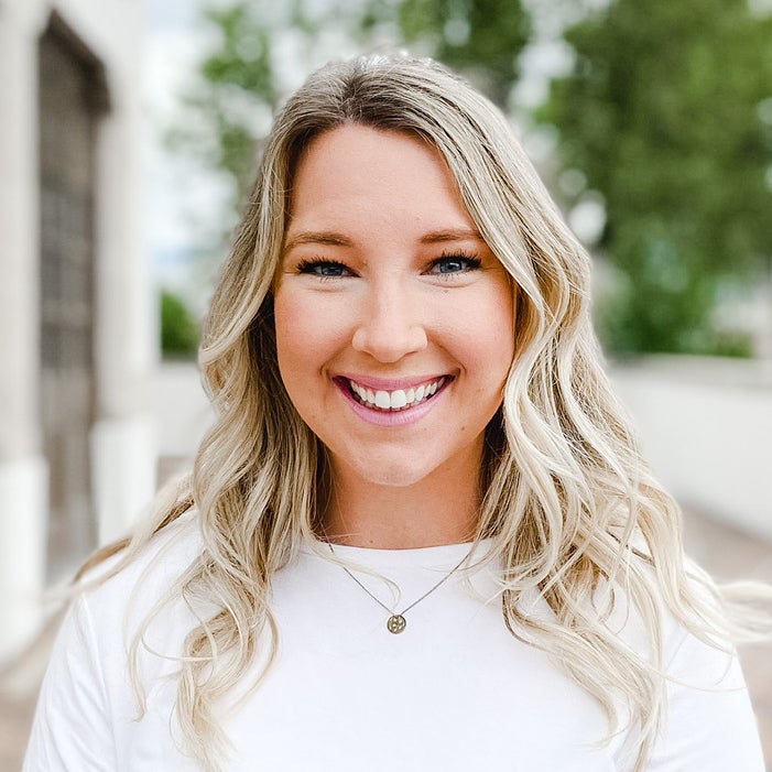 Whitney Hansen headshot