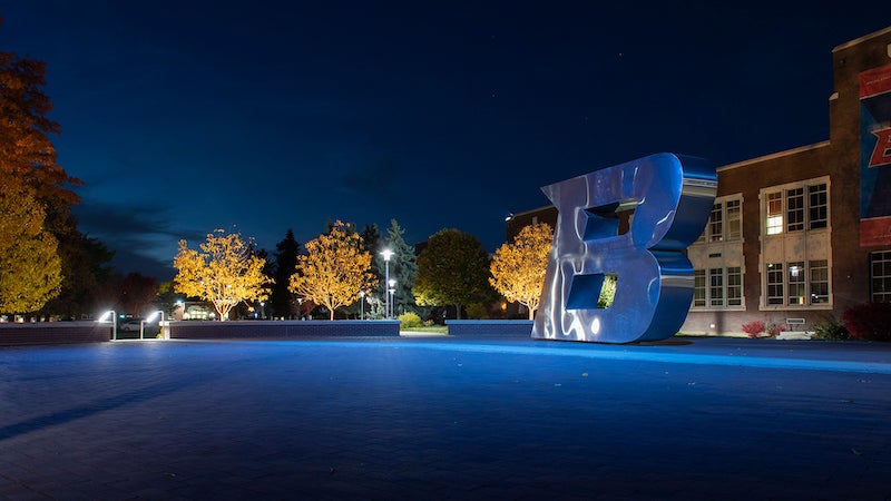 Boise State B statue at night