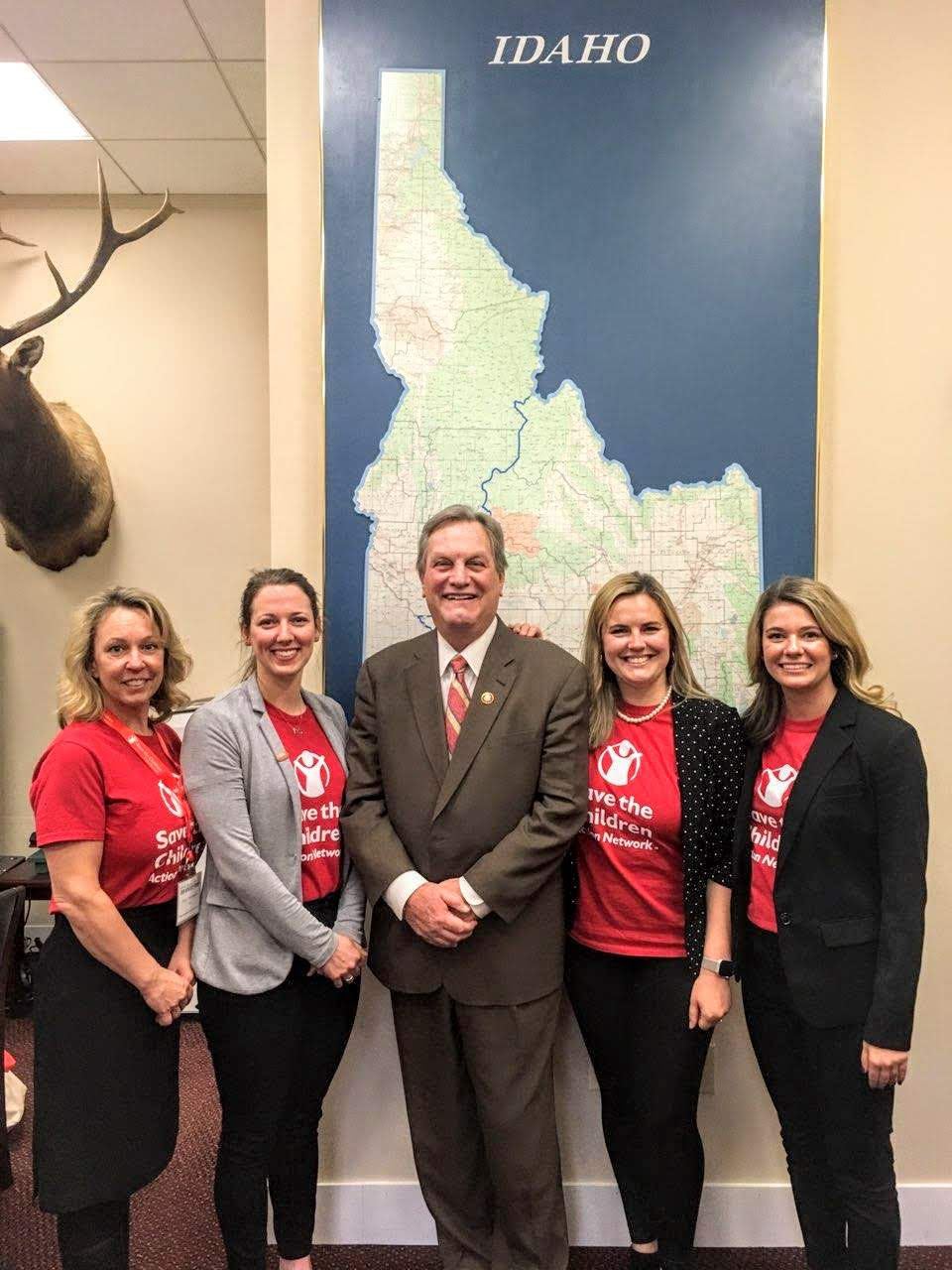 Idaho Representative Mike Simpson with SCAN Idaho representatives.