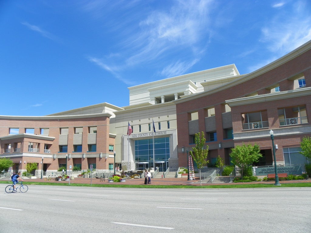 Photo of Ada County Courthouse from street