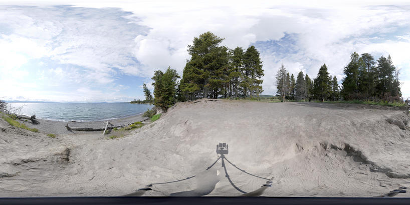 panorama lake yellowstone